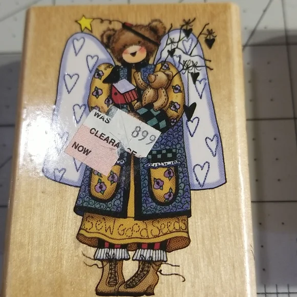 Alma Lynne rubber stamps. Boy scarecrow,  girl scarecrow and angel bear. - Picture 2 of 7